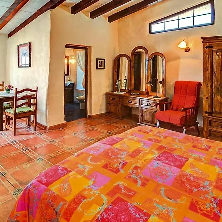Apartment In El Tanque With Garden, Cleaning Included