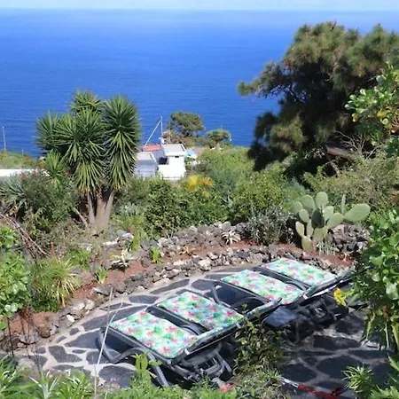In El Tanque With Garden, Cleaning Included Apartment *
