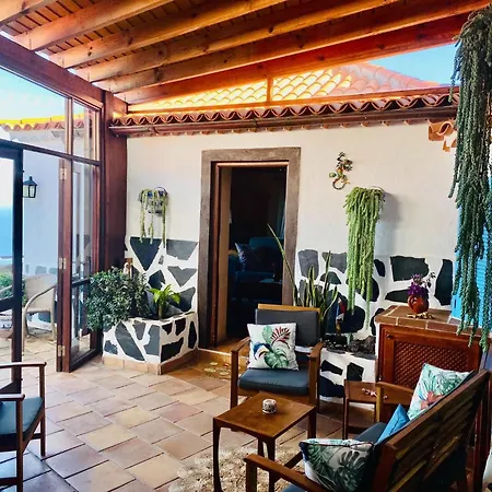 In El Tanque With Garden, Cleaning Included Apartment