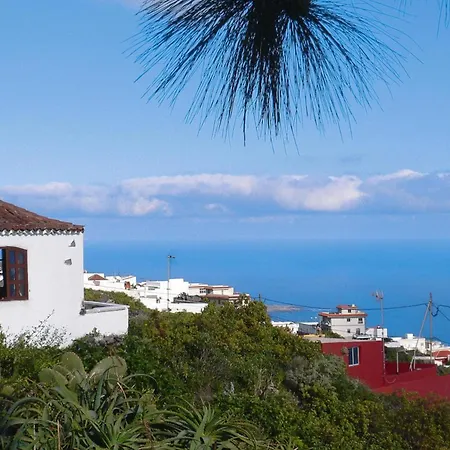 In El Tanque With Garden, Cleaning Included Apartment *