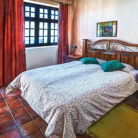 In El Tanque With Garden, Cleaning Included Apartment *